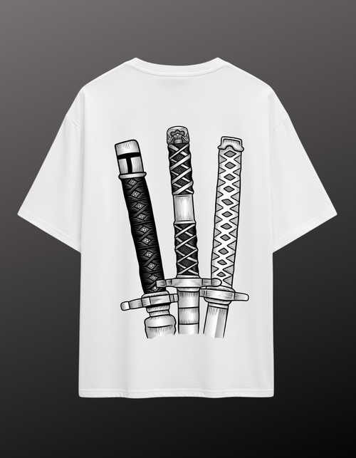 AURAA 11 Oversized Tee. Three Blades (White)